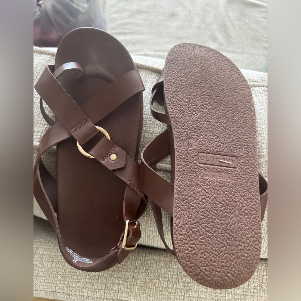 Old Navy Brown Toe Loop Sandals